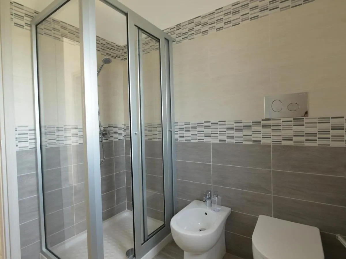 Holiday Home With Private Pool, Florida Floridia