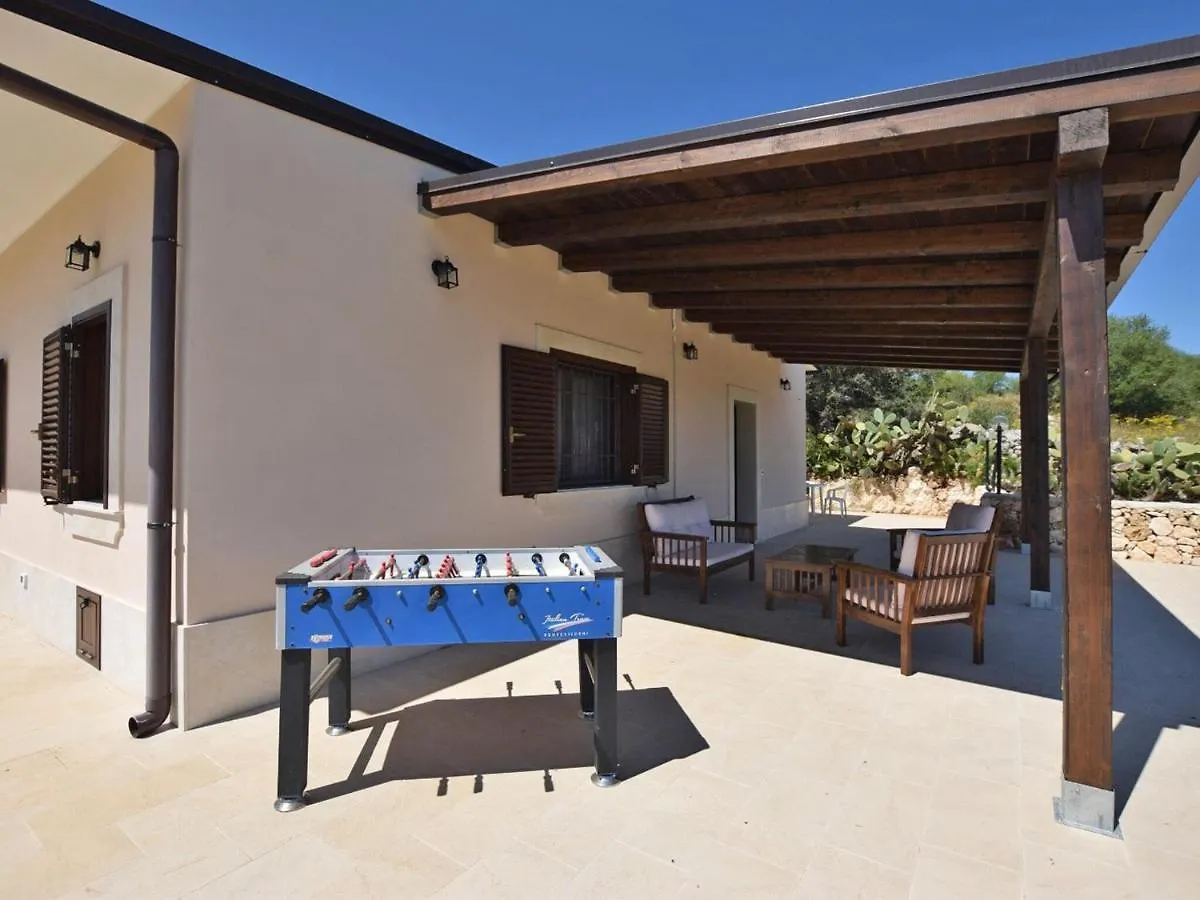 Holiday Home With Private Pool, Florida Floridia