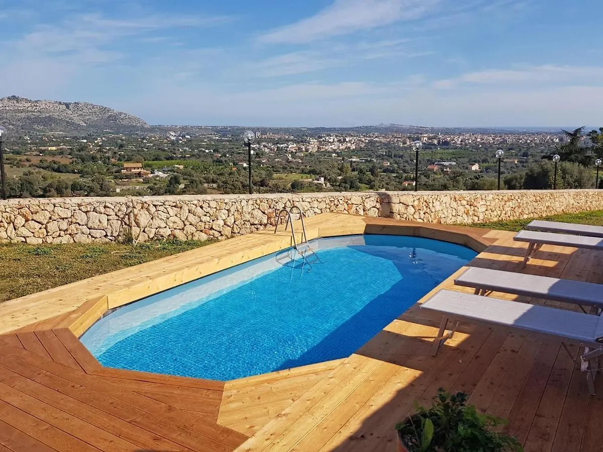 Holiday Home With Private Pool, Florida Floridia